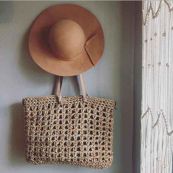 Vintage Handbags - Boho Straw Market Tote Bag